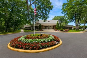 145 Cambridge Dr, Port Jefferson, NY 11776 - Photo 14
