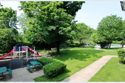 71 Avon Circle #D, Rye Brook, NY 10573 - Photo 18