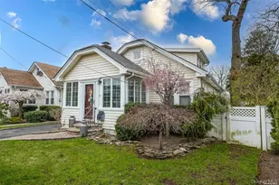 18 Yale Pl, Lynbrook, NY 11563 - Photo 2