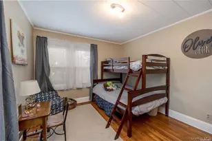 18 Yale Pl, Lynbrook, NY 11563 - Photo 10