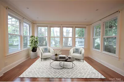 257-14 Pembroke Avenue, Great Neck, NY 11020 - Photo 6