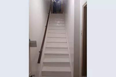 41-32 95 Street, Elmhurst, NY 11373 - Photo 2