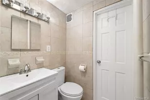 152 E 35th St, New York, NY 10016 - Photo 12