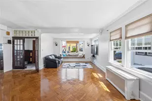 137-20 233rd St, Rosedale, NY 11422 - Photo 4