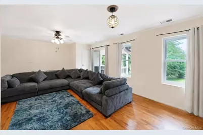 194 Artist Lake Drive #194, Middle Island, NY 11953 - Photo 12