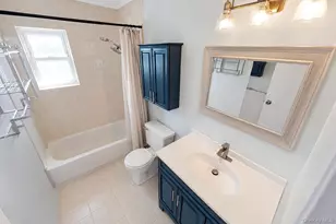 194 Artist Lake Dr, Middle Island, NY 11953 - Photo 22