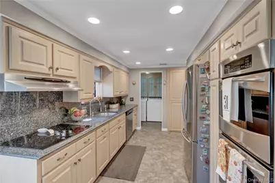 14 Milhouse Lane, Lake Grove, NY 11755 - Photo 18
