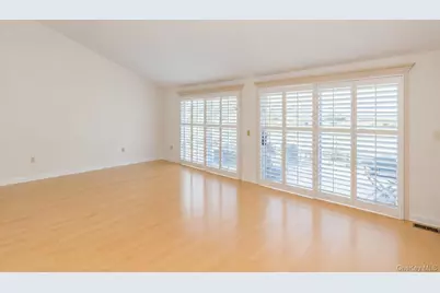 34 Harbour Drive, Blue Point, NY 11715 - Photo 8