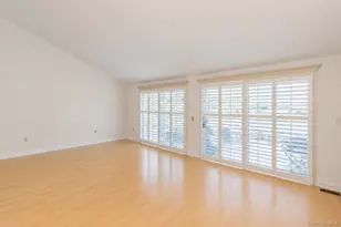 34 Harbour Dr, Blue Point, NY 11715 - Photo 8