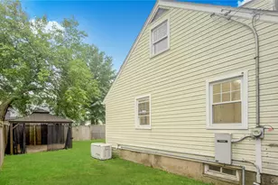 6 Harold Ave, Hempstead, NY 11550 - Photo 46