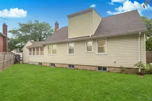 6 Harold Ave, Hempstead, NY 11550 - Photo 48