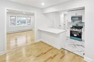 6 Harold Ave, Hempstead, NY 11550 - Photo 12