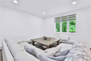 3368 Shore Pkwy, Brooklyn, NY 11235 - Photo 4