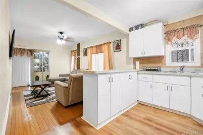 10106 116th Street, Richmond Hill, NY 11419 - Photo 14