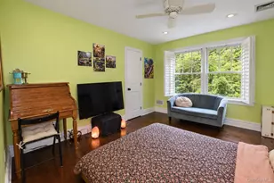 100 Edgewood Ave, Smithtown, NY 11787 - Photo 38