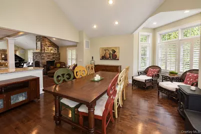 100 Edgewood Avenue, Smithtown, NY 11787 - Photo 28