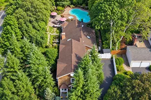 100 Edgewood Ave, Smithtown, NY 11787 - Photo 4