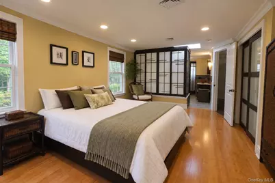 100 Edgewood Avenue, Smithtown, NY 11787 - Photo 30