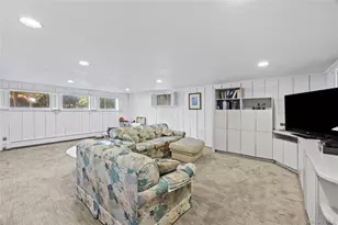 12 Jano Pl, Plainview, NY 11803 - Photo 16