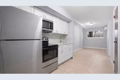 806 E 227th Street, Bronx, NY 10466 - Photo 12