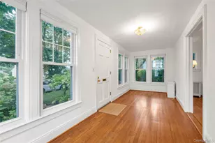 138 Hillcrest Ave, Manhasset, NY 11030 - Photo 2