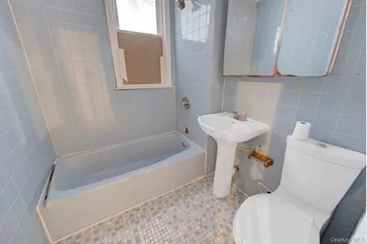 115-15 95th Avenue, Richmond Hill, NY 11419 - Photo 12