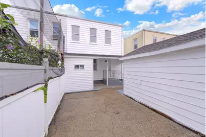 115-15 95th Avenue, Richmond Hill, NY 11419 - Photo 34