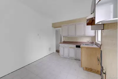 115-15 95th Avenue, Richmond Hill, NY 11419 - Photo 24