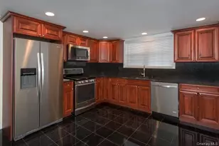 78 Mt Vernon Ave, Patchogue, NY 11772 - Photo 2