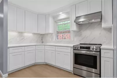 2366 95th St, East Elmhurst, NY 11369 - Photo 6