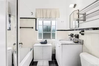 3001 Henry Hudson Parkway #2H, Bronx, NY 10463 - Photo 8