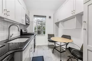 3001 Henry Hudson Pkwy, Bronx, NY 10463 - Photo 14