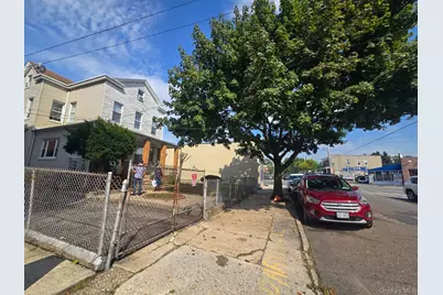 9734 86th Street, Ozone Park, NY 11416 - Photo 4