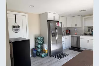 19 9th Avenue, Huntington Station, NY 11746 - Photo 8