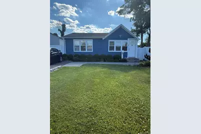 19 9th Avenue, Huntington Station, NY 11746 - Photo 18