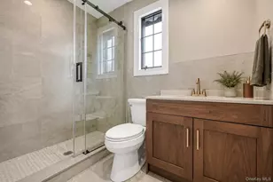 22 Elderberry Ln, Valley Stream, NY 11581 - Photo 6