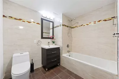 35-20 146 Street #3B, Flushing, NY 11354 - Photo 14