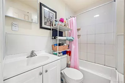 131-44 40 Road, Flushing, NY 11354 - Photo 4