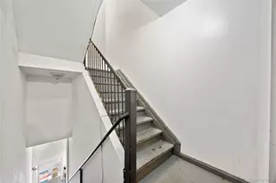 131-44 40th Rd, Flushing, NY 11354 - Photo 8