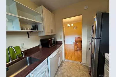 150-66 Jewel Avenue #79B, Flushing, NY 11367 - Photo 6