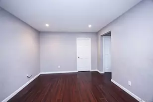 69-12 140th St, Flushing, NY 11367 - Photo 6