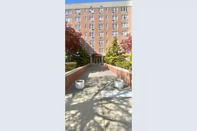 2 Sadore Lane #5Z, Yonkers, NY 10710 - Photo 1