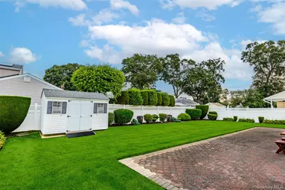 93 Toronto Avenue, Massapequa, NY 11758 - Photo 36