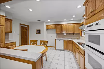 93 Toronto Avenue, Massapequa, NY 11758 - Photo 10