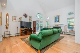 11 Hawk Nest Rd, Tomkins Cove, NY 10986 - Photo 10
