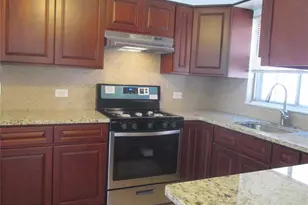11 Juniper Rd, Port Washington, NY 11050 - Photo 2