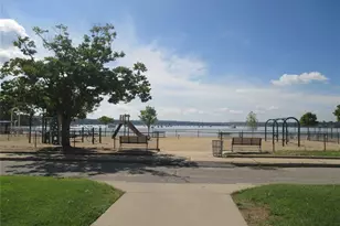 11 Juniper Rd, Port Washington, NY 11050 - Photo 10