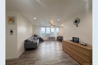 34-25 150th Place #6A, Flushing, NY 11354 - Photo 4