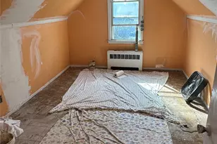 283 Doherty Ave, Elmont, NY 11003 - Photo 12