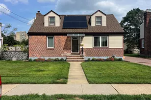 106 Lawrence St, Uniondale, NY 11553 - Photo 2
